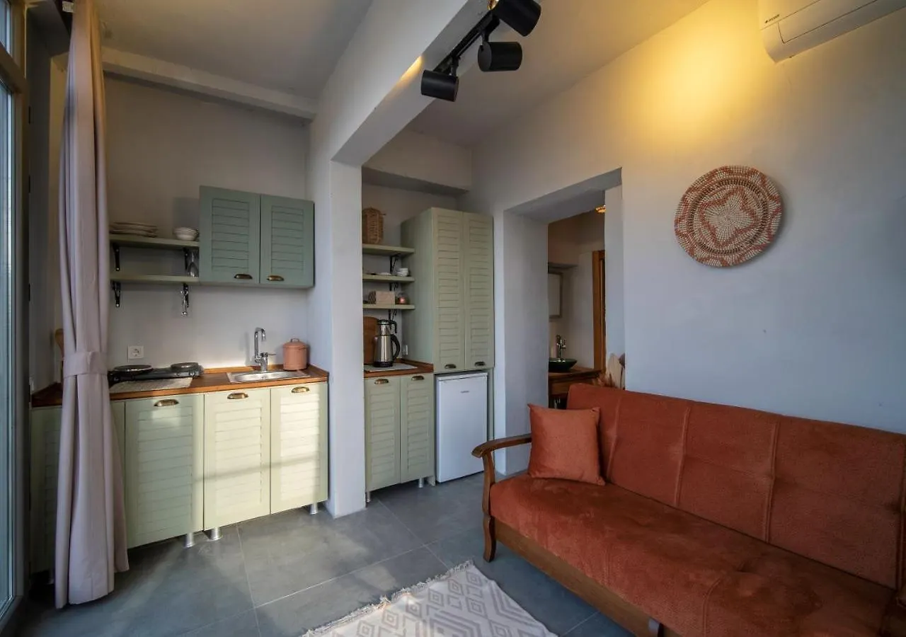 Hotel apartamentowy Guney'In 5 Odasi Datça