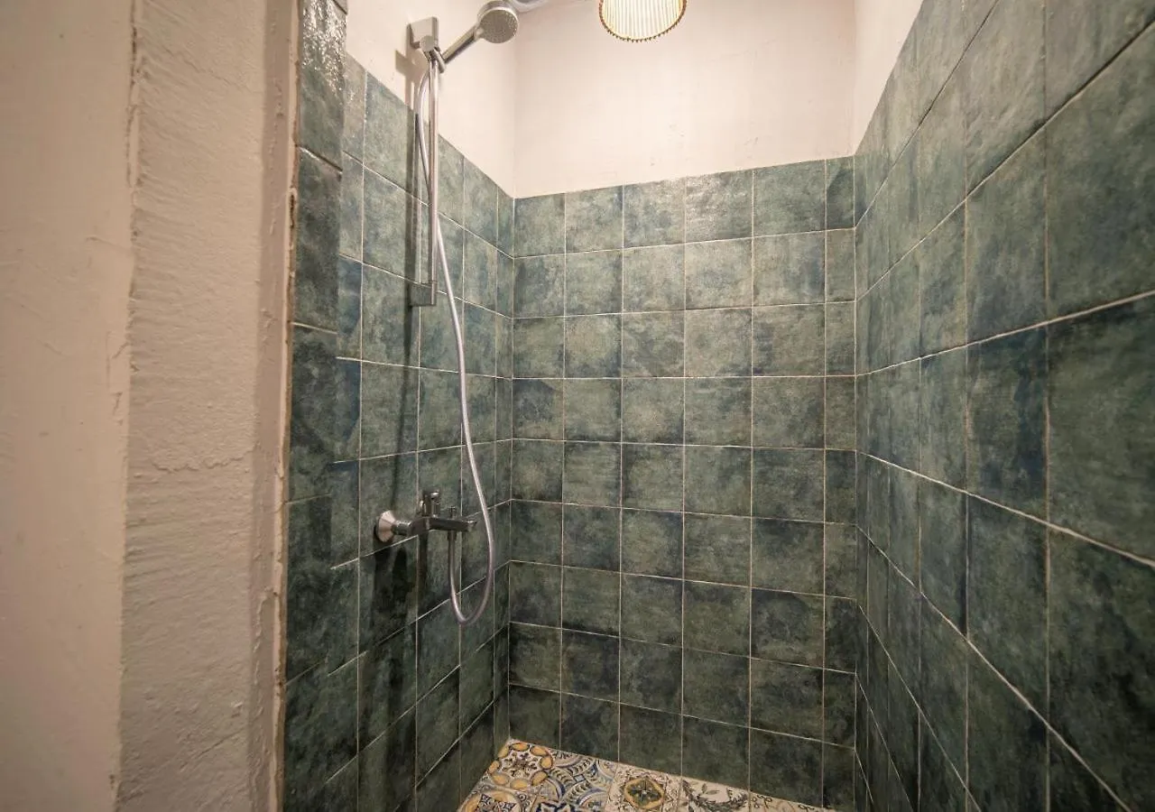 Hotel apartamentowy Guney'In 5 Odasi Datça